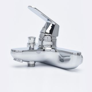 Смеситель для ванны AQUAme Prato AQMP6132 с душевым гарнитуром хром